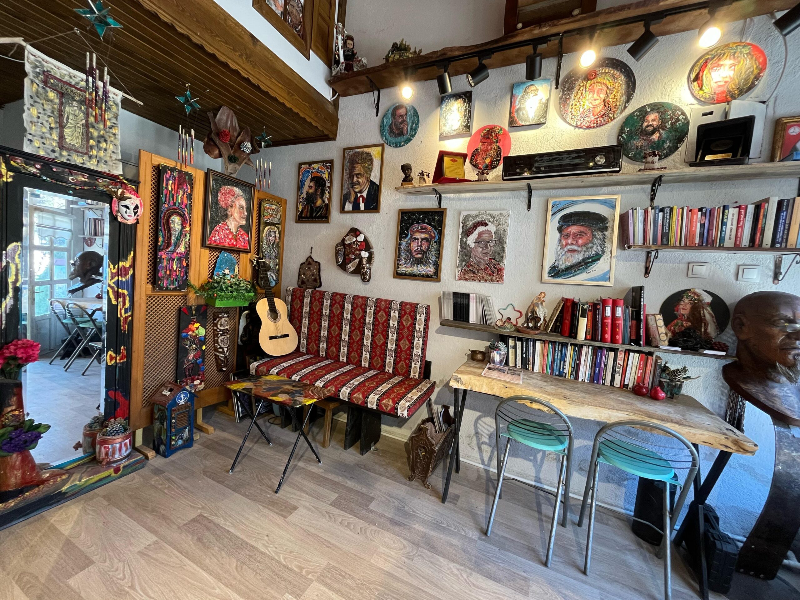 b9651a61-cc8c-4910-9e50-c480cf2f8085-scaled